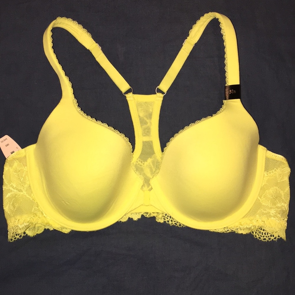 NWT Victoria’s Secret Bra and Panty Set